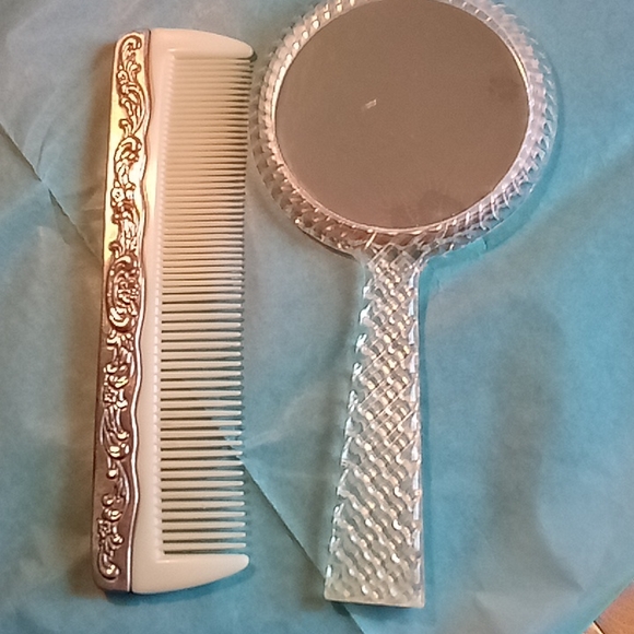 Vintage comb and mirror - Picture 2 of 2